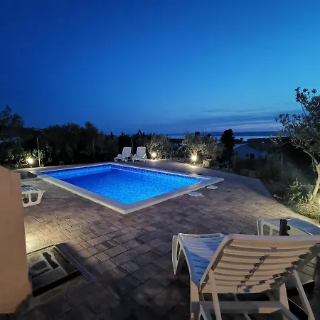 With A Swimming Pool Punat, Krk - 5378 Apartamento *