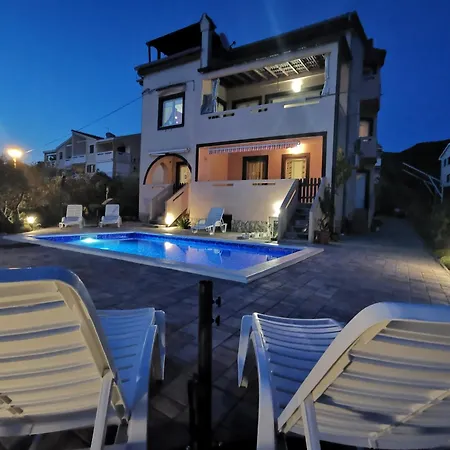 With A Swimming Pool Punat, Krk - 5378 Apartmán Punat